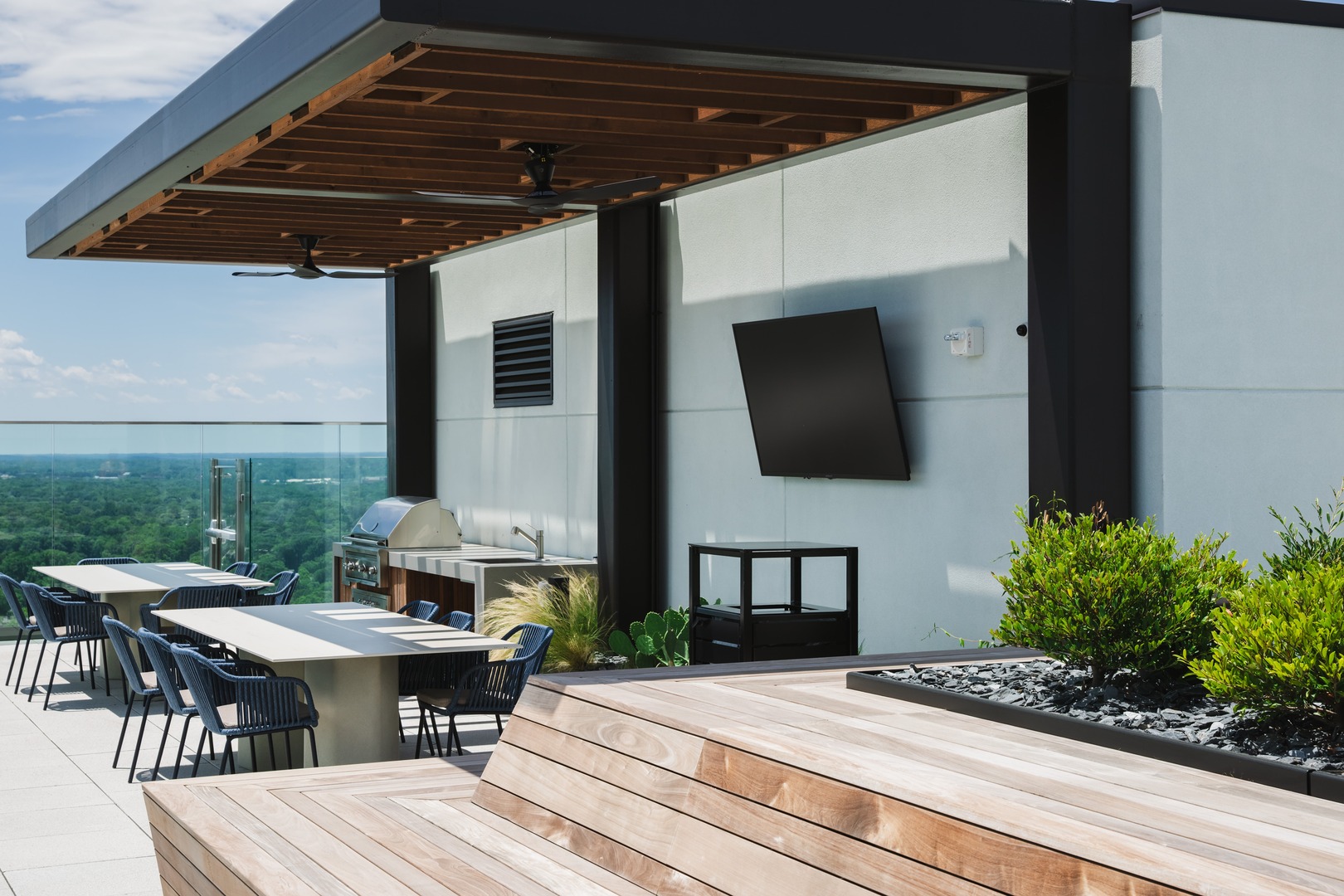 Linea-Luxury-Rooftop-Charlotte-North-Carolina