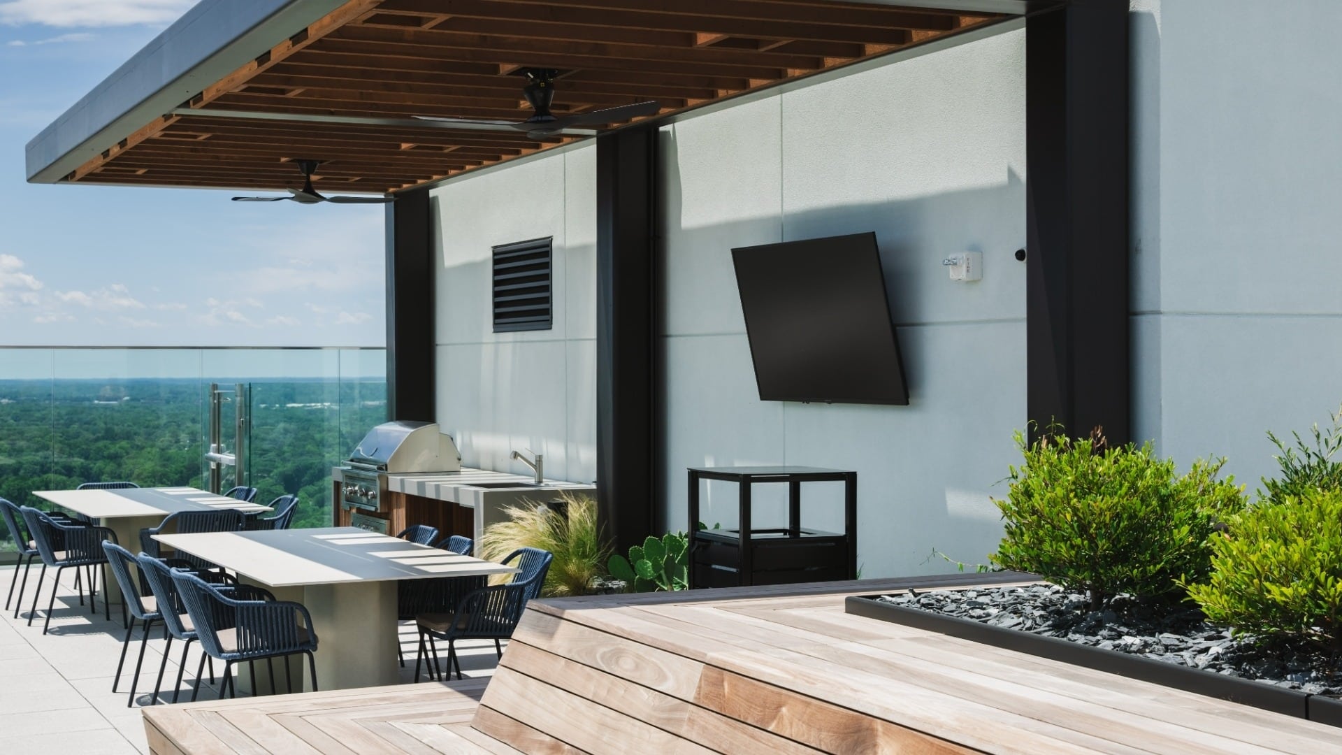 Linea-Luxury-Rooftop-Charlotte-North-Carolina
